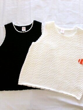 PLUS SIZE GIRLS LOT OF 2 TANK SWEATERS